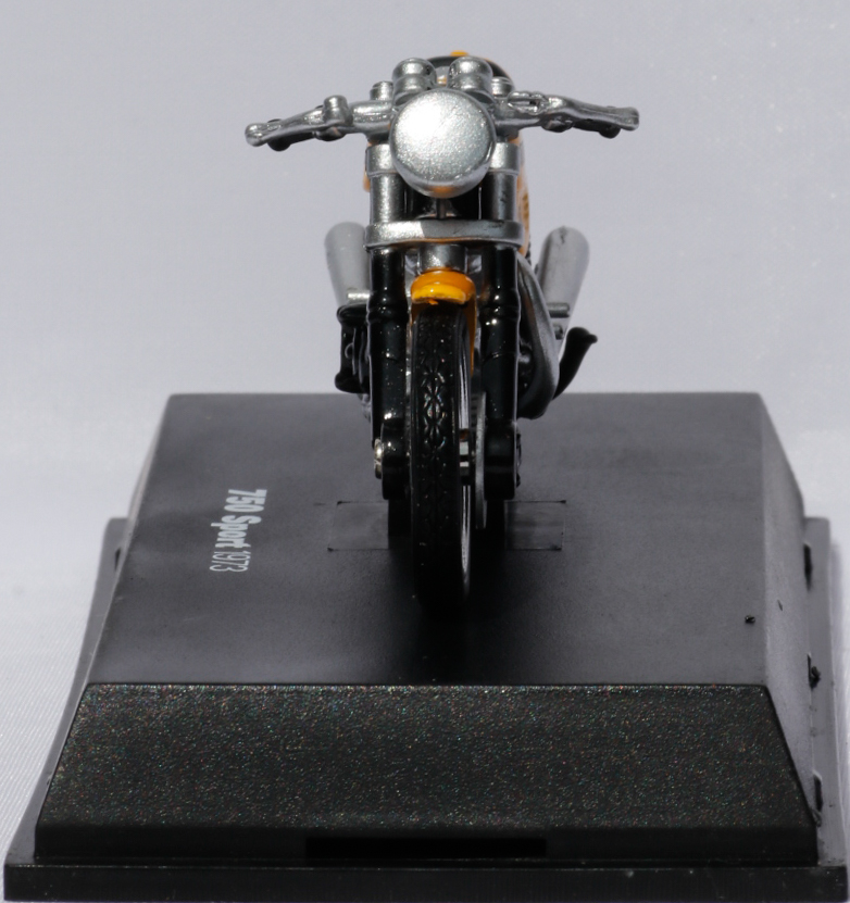 Newray 1-32 Ducati 750 Sport